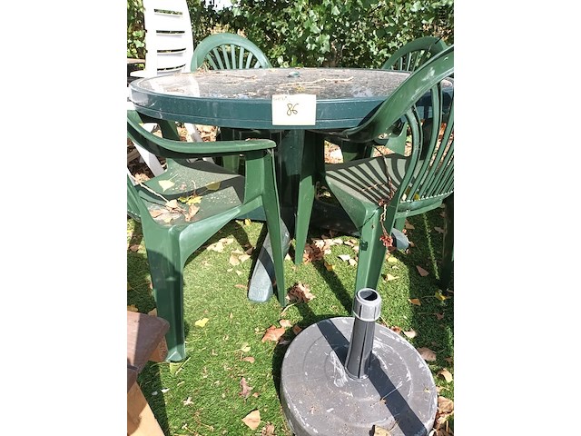 Lot 86 - ronde tuintafel met stoelen - afbeelding 3 van  4