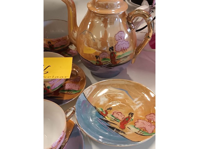 Lot 86 - thee servies. 15 stuks - afbeelding 2 van  4