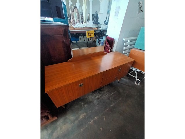 Lot 862 - retro kastje met spiegel - afbeelding 1 van  8