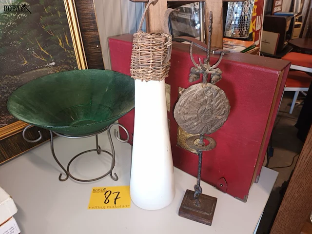 Lot 87 - decoratie. 4 stuks - afbeelding 1 van  4