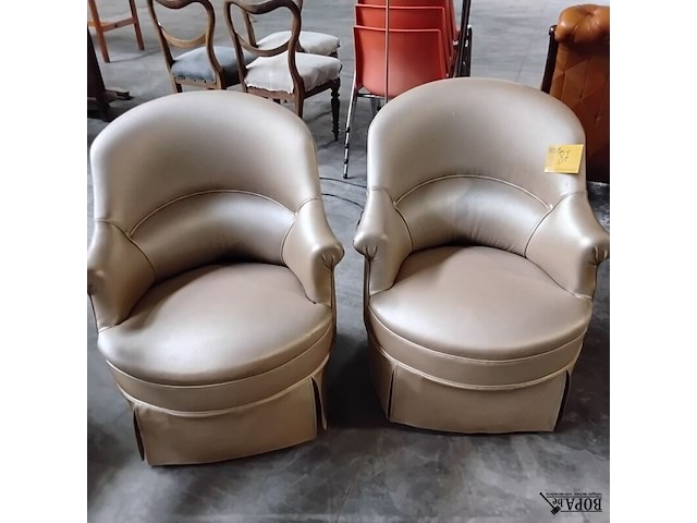 Lot 87 - fauteuil kindel modern baroque dorothy drapers lily chair - - afbeelding 1 van  4