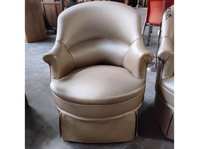 Lot 87 - fauteuil kindel modern baroque dorothy drapers lily chair - - afbeelding 2 van  4