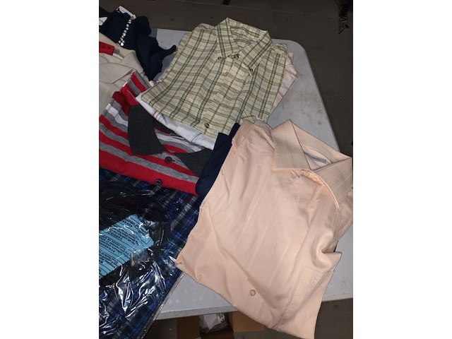 Lot 87 - herenkledij - afbeelding 2 van  6