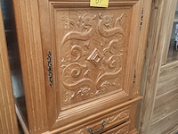 Lot 87 - houten barkast - afbeelding 1 van  3