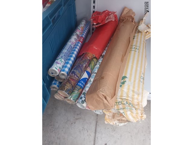 Lot 87 - kantoormateriaal en inpakpapier - afbeelding 4 van  5
