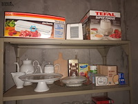 Lot 87 - keukenmateriaal en huisraad - afbeelding 2 van  5