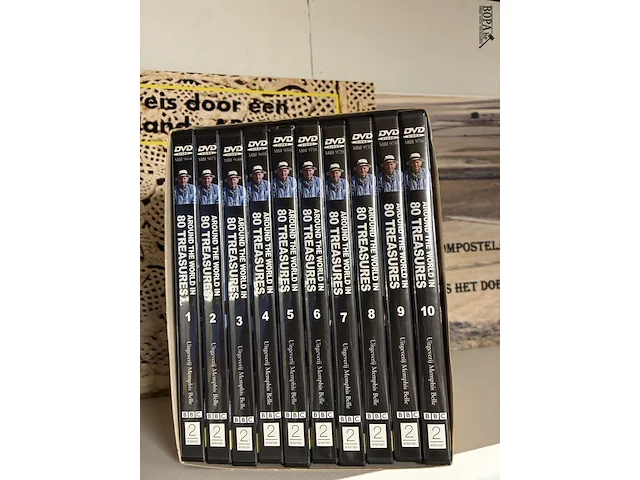 Lot 87 - lot reisboeken en dvd's - afbeelding 4 van  6