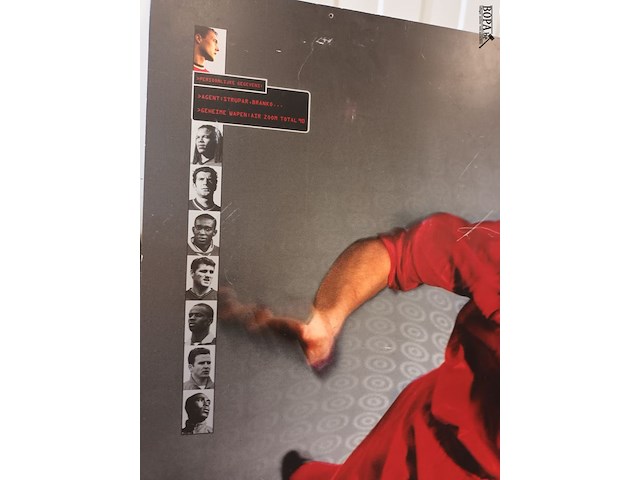 Lot 87 - reclame nike karton - afbeelding 2 van  3