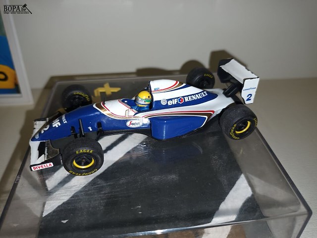 Lot 87 - schaalmodel renault ayrton senna - afbeelding 2 van  5
