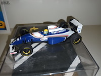 Lot 87 - schaalmodel renault ayrton senna - afbeelding 2 van  5