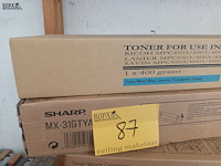 Lot 87 - toners. 5 stuks - afbeelding 2 van  4