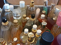 Lot 88 - aangebroken parfumflesjes. 40 stuks - afbeelding 2 van  3