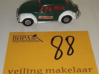 Lot 88 - corgi toys. vw volkswagen beetle polizei - afbeelding 5 van  5