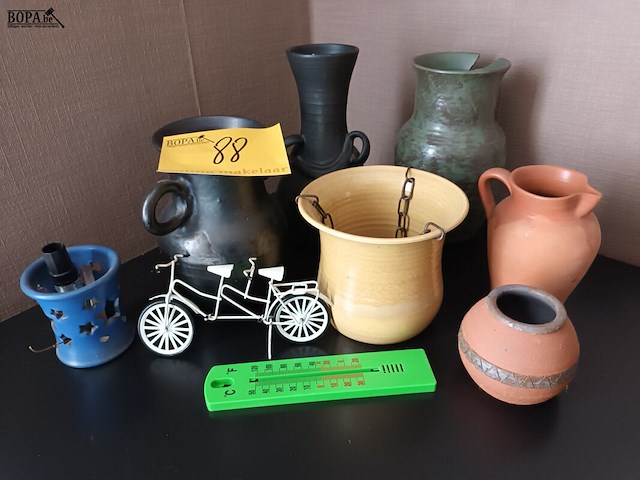 Lot 88 - decoratie. 9 stuks - afbeelding 2 van  3