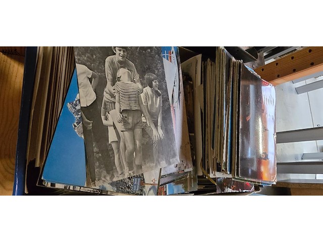 Lot 88 - groot lot postkaarten regionaal & internationaal - afbeelding 4 van  4