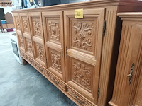 Lot 88 - houten dressoir kast - afbeelding 1 van  4