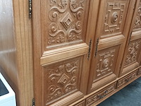 Lot 88 - houten dressoir kast - afbeelding 2 van  4