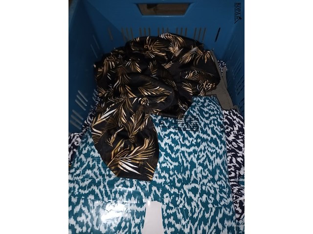 Lot 88 - kledij - afbeelding 6 van  6