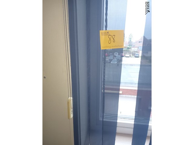 Lot 88 - lamellen gordijn luxaflex. 10 stuks - afbeelding 2 van  3