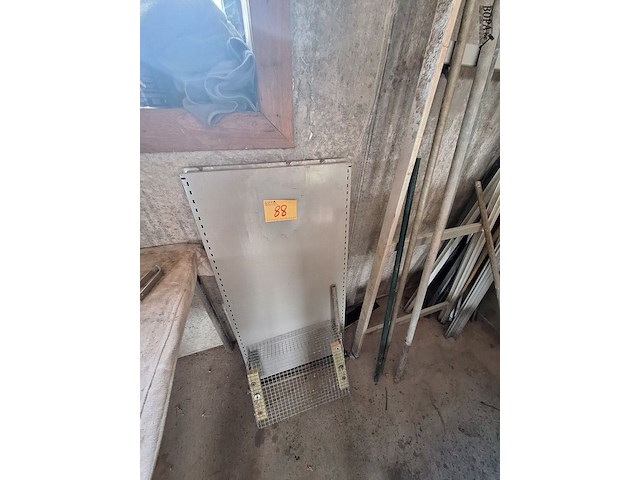 Lot 88 - lot metalen - afbeelding 1 van  3