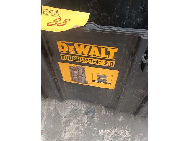 Lot 88 - materiaalkoffer dewalt met inhoud - afbeelding 3 van  6