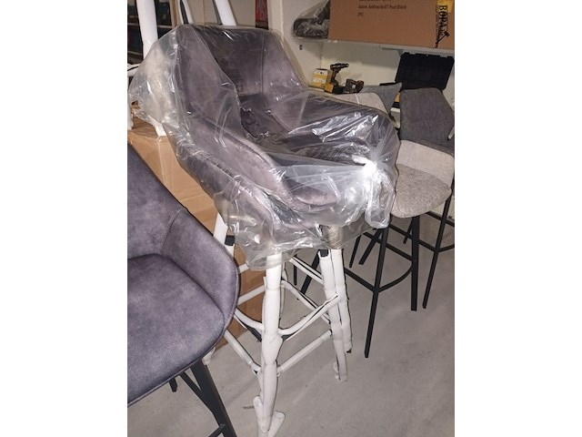 Lot 88 - roterende barkruk river. 3 stuks - afbeelding 2 van  5