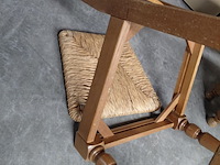 Lot 88 - set van 6 houten eetkamerstoelen met rieten zitting en hoge - afbeelding 3 van  3