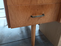 Lot 88 - vintage houten bureau - afbeelding 3 van  3