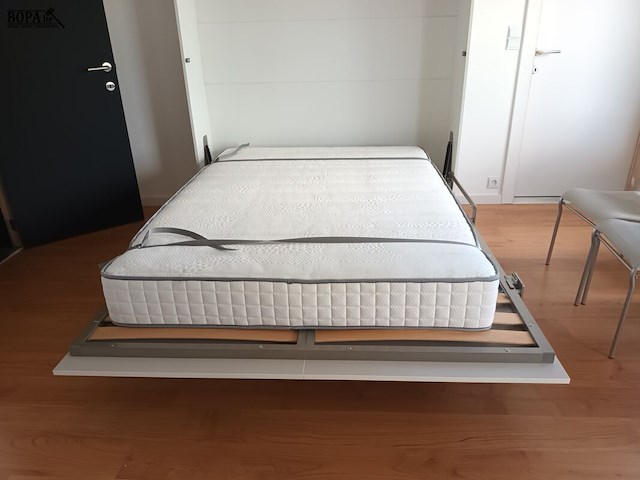 Lot 88 - wandkast met bureau en opklapbed - afbeelding 4 van  4