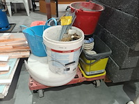 Lot 88 - werkmateriaal op kar - afbeelding 2 van  6