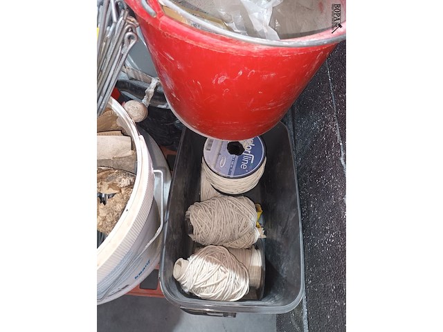 Lot 88 - werkmateriaal op kar - afbeelding 3 van  6