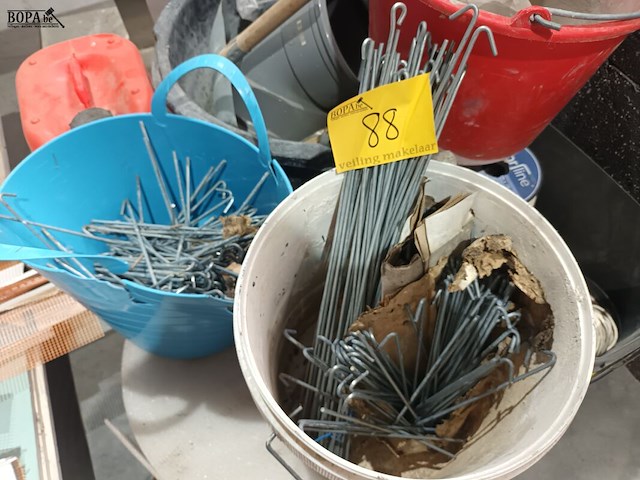 Lot 88 - werkmateriaal op kar - afbeelding 6 van  6