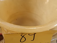 Lot 89 - albast vaas - afbeelding 3 van  4