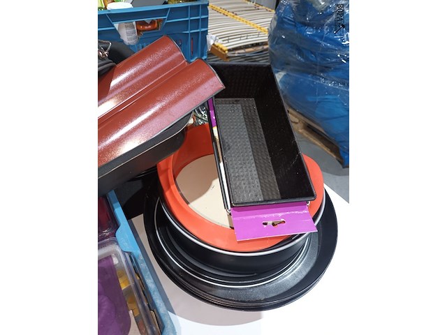 Lot 89 - bak materiaal - afbeelding 3 van  6