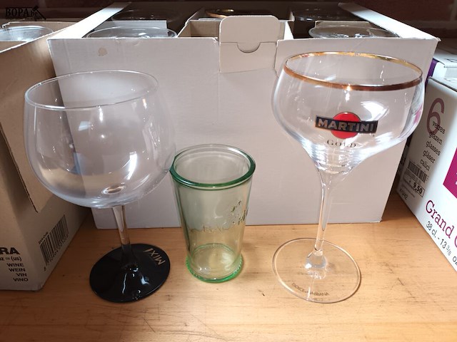 Lot 89 - diverse cocktailglazen. 17 stuks - afbeelding 2 van  4