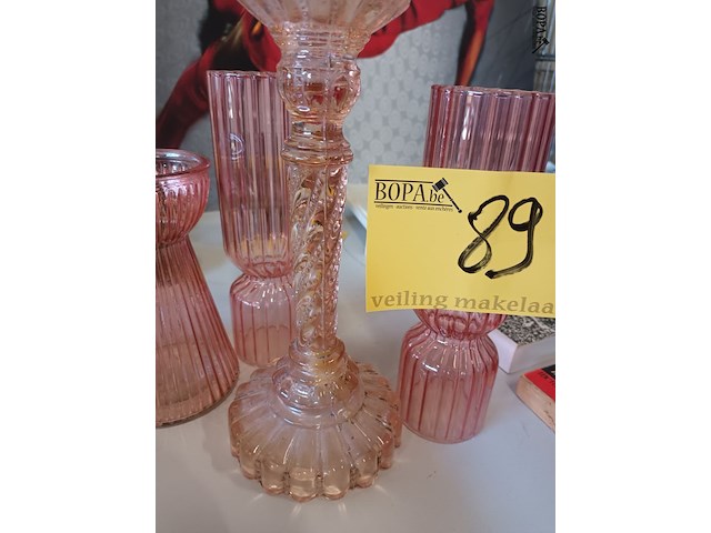 Lot 89 - glaswerk. 4 stuks - afbeelding 2 van  4