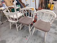 Lot 89 - houten keukenstoel - 4 stuks - afbeelding 1 van  4