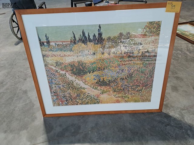Lot 89 - ingelijste poster tuin te arles van van gogh - afbeelding 1 van  2