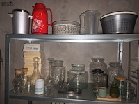 Lot 89 - keukenmateriaal en huisraad - afbeelding 2 van  5