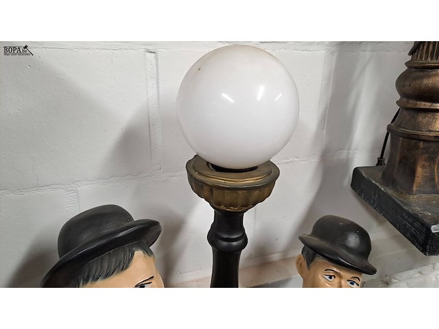 Lot 89 - laurel & hardy - afbeelding 3 van  4