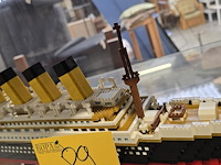 Lot 89 - lego titanic - afbeelding 2 van  3