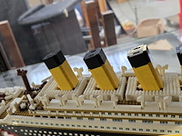 Lot 89 - lego titanic - afbeelding 3 van  3