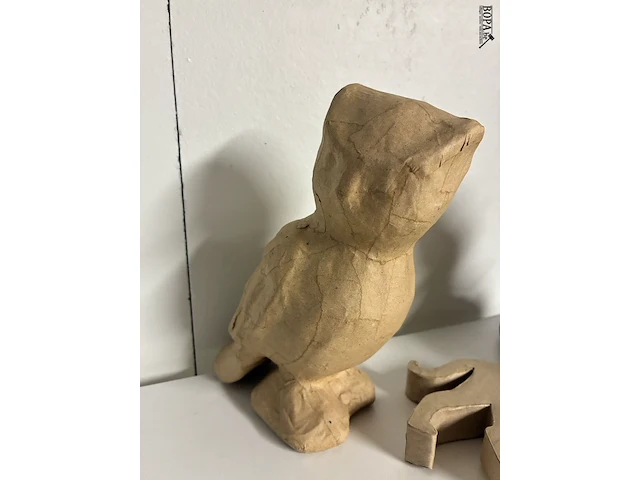 Lot 89 - lot kartonnen figuren - 5 stuks - afbeelding 6 van  6