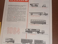 Lot 89 - naslagwerk over speelgoed. 4 stuks - afbeelding 2 van  5