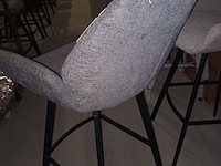 Lot 89 - roterende armbarkruk lance. 2 stuks - afbeelding 6 van  6