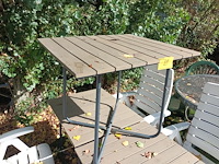 Lot 89 - terrastafel. 3 stuks - afbeelding 1 van  5