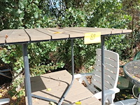 Lot 89 - terrastafel. 3 stuks - afbeelding 5 van  5