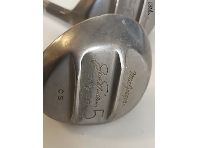 Lot 89 - vintage golf clubs. 3 stuks - afbeelding 4 van  5