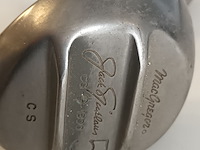 Lot 89 - vintage golf clubs. 3 stuks - afbeelding 4 van  5