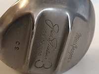 Lot 89 - vintage golf clubs. 3 stuks - afbeelding 5 van  5